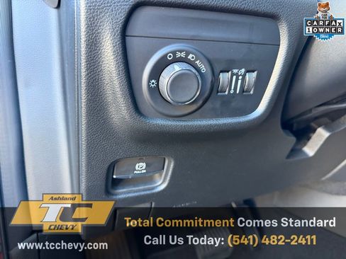 Used 2025 Jeep Grand Cherokee L Altitude image 19