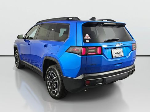 New 2026 Jeep Cherokee Laredo AWD/4WD image 7