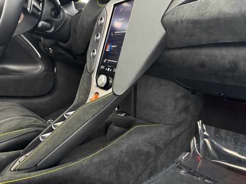 New 2026 McLaren 750S Spider image 25