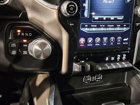 Used 2021 RAM 1500 Laramie image 31