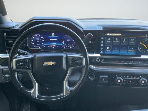 Certified 2025 Chevrolet Silverado 1500 LT RWD image 12