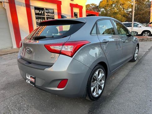 Used 2015 Hyundai Elantra GT w/ Option Group 03 image 8