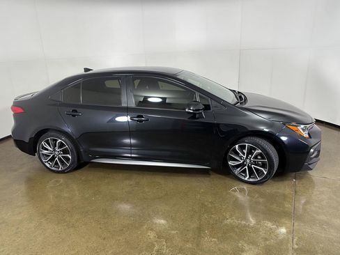 Used 2021 Toyota Corolla SE FWD image 14