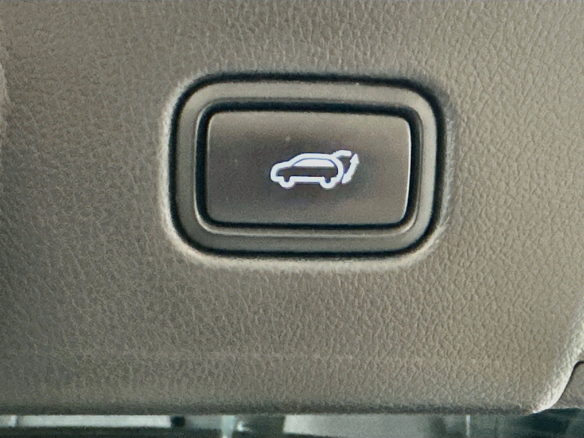 Used 2020 Hyundai Palisade SEL w/ Convenience Package FWD image 31