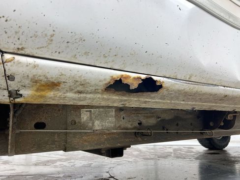 Used 2003 Chevrolet Silverado 2500 LS image 28