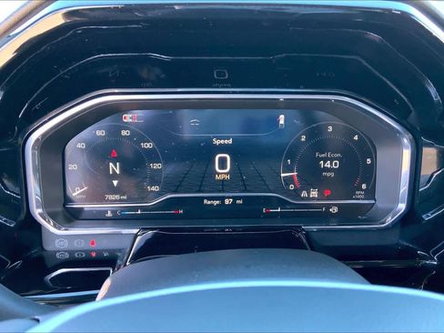 Used 2024 GMC Sierra 1500 SLT image 25