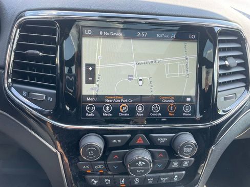 Certified 2019 Jeep Grand Cherokee Trailhawk w/ Trailhawk Luxury Group AWD/4WD image 28