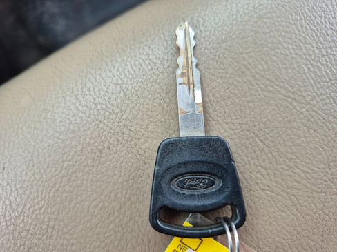 Used 2009 Ford F450 XL image 21