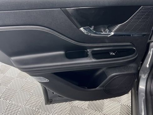 Certified 2022 Lincoln Corsair Standard w/ Equipment Group 101A image 16