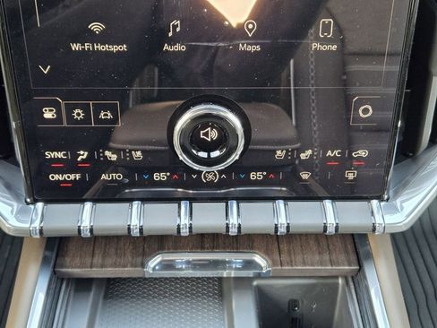 New 2026 GMC Acadia Denali Ultimate image 14