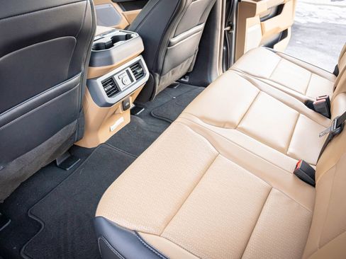 Used 2025 Ford F450 Lariat image 26