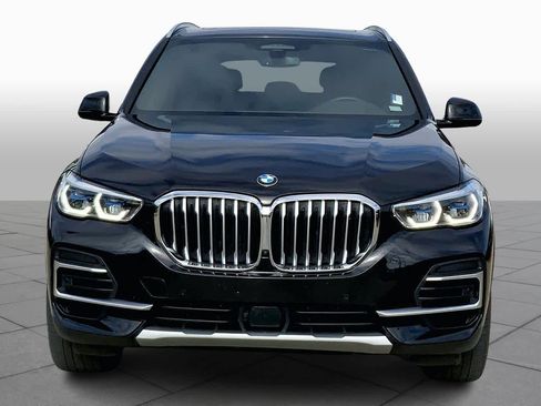 Used 2023 BMW X5 xDrive40i w/ Executive Package image 3