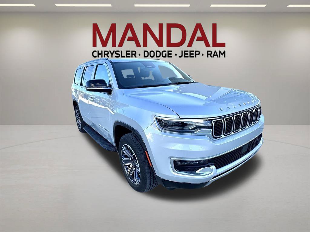 Used 2025 Jeep Wagoneer Series II AWD/4WD image 4