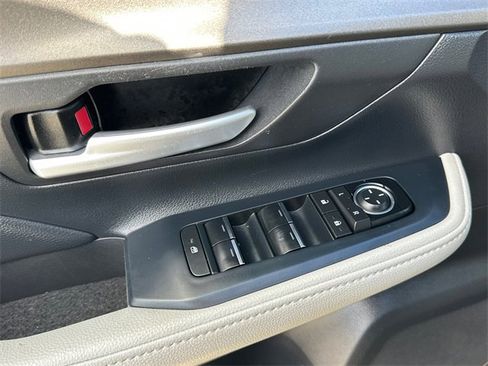 Certified 2024 Toyota Grand Highlander XLE image 16