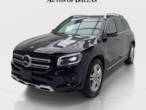 Used 2021 Mercedes-Benz GLB 250 4MATIC w/ Premium Package image 3