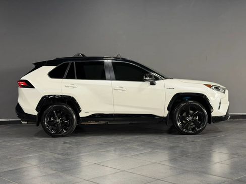 Used 2019 Toyota RAV4 XSE w/ Carpet Mat Package AWD/4WD image 4
