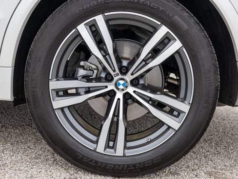 Used 2026 BMW X7 xDrive40i w/ M Sport Package AWD/4WD image 29