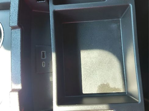 Used 2023 Chevrolet Tahoe Z71 image 23