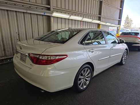 Used 2017 Toyota Camry XLE w/ Advanced Technology Package FWD image 4