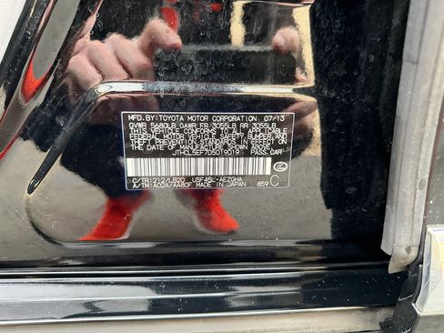 Used 2013 Lexus LS 460 AWD image 16