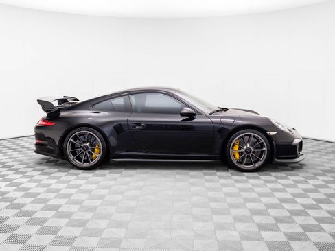 Certified 2014 Porsche 911 GT3 image 7