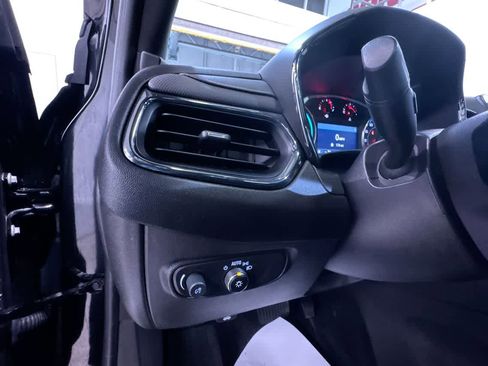 Used 2024 Chevrolet Equinox RS w/ RS Leather Package image 16