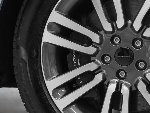 Used 2023 Land Rover Range Rover SE AWD/4WD image 9