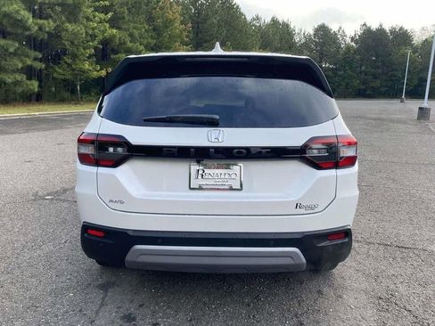 New 2025 Honda Pilot EX-L image 5