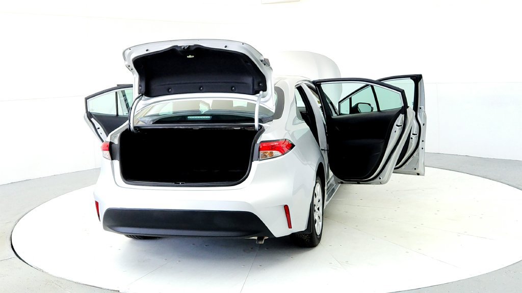 Used 2023 Toyota Corolla LE FWD image 11