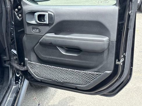 Used 2021 Jeep Wrangler Unlimited Rubicon AWD/4WD image 8