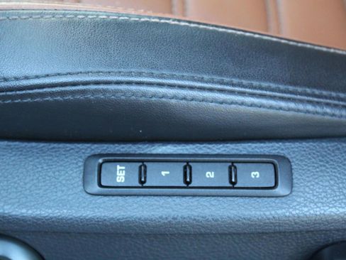 Used 2014 Volkswagen CC Executive FWD image 32