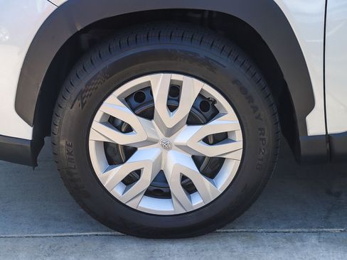Certified 2024 Toyota Corolla Cross L FWD image 10