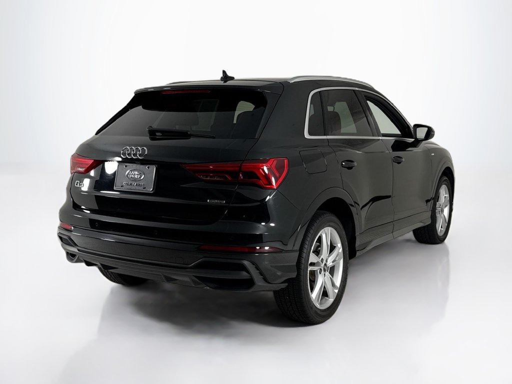 Used 2021 Audi Q3 2.0T Premium w/ Convenience Package AWD/4WD image 5