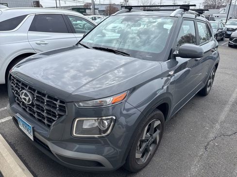 Used 2023 Hyundai Venue SEL w/ Cargo Package image 1