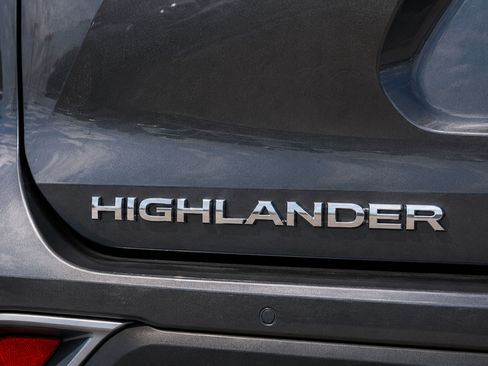 Used 2022 Toyota Highlander Limited AWD/4WD image 7