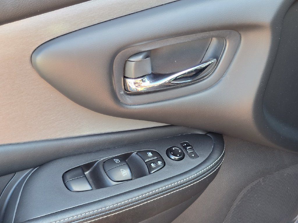 Used 2022 Nissan Murano S AWD/4WD image 29
