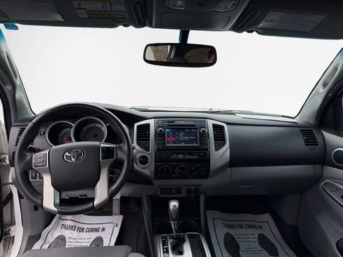 Used 2012 Toyota Tacoma 4x4 Access Cab V6 w/ TRD Off-Road Pkg image 22