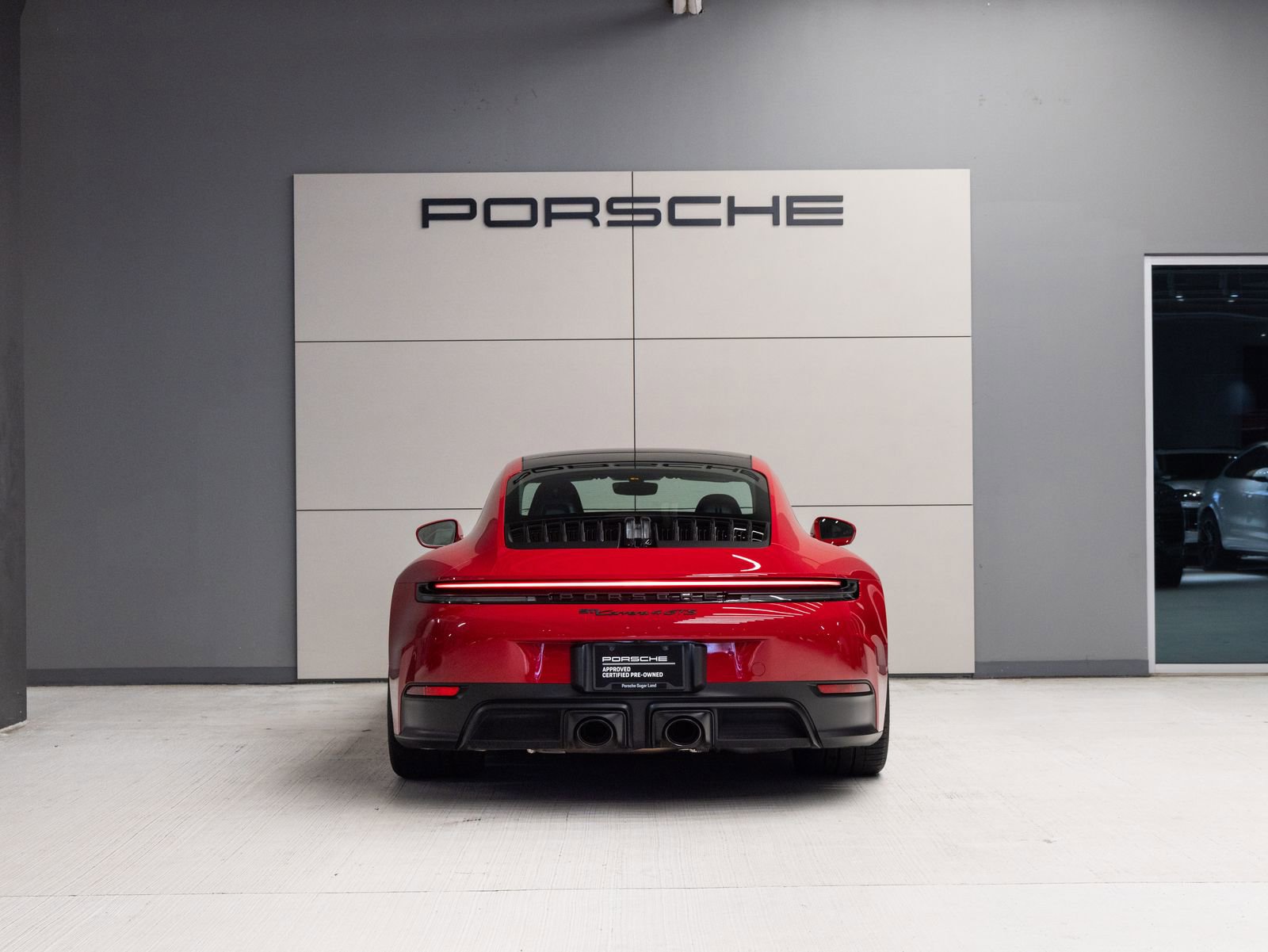 Used 2025 Porsche 911 Carrera GTS RWD image 6