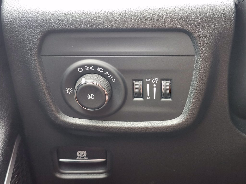 New 2026 Jeep Grand Cherokee Limited AWD/4WD image 24