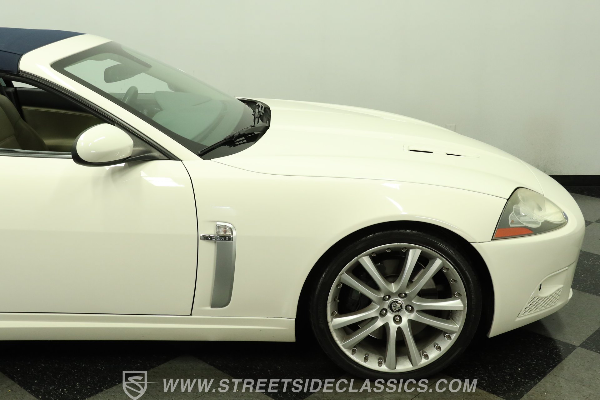Used 2007 Jaguar XKR R RWD image 29