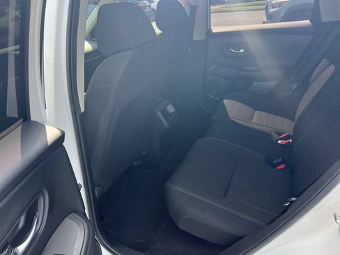 Used 2023 Honda HR-V LX image 32