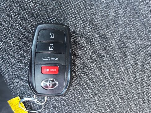 Used 2023 Toyota Crown AWD/4WD image 12