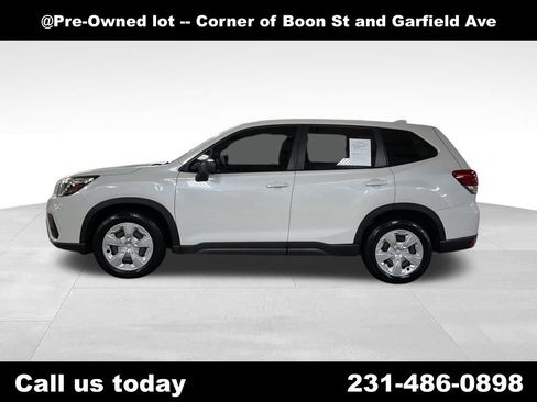 Used 2020 Subaru Forester image 2