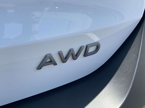 Used 2025 Nissan Kicks S AWD/4WD image 13