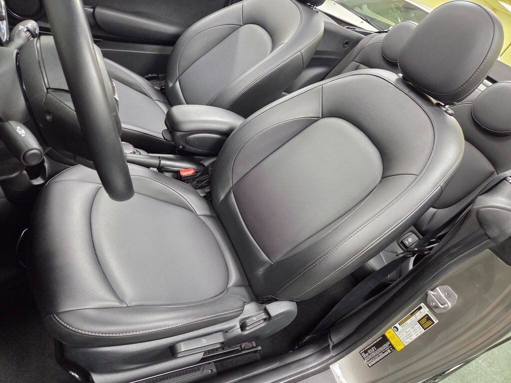 Used 2019 MINI Cooper Convertible w/ Signature Upholstery Package FWD image 21