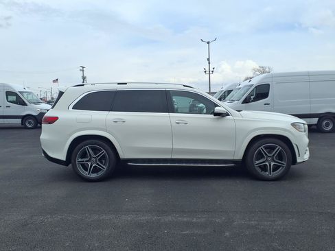 Used 2023 Mercedes-Benz GLS 450 4MATIC image 5