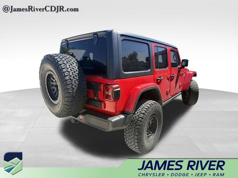 Used 2021 Jeep Wrangler Unlimited Rubicon w/ LED Lighting Group AWD/4WD image 5