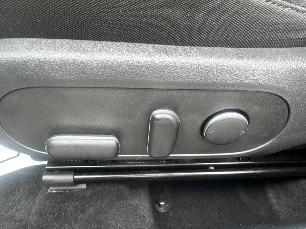 Used 2024 Hyundai Kona SEL AWD/4WD image 12