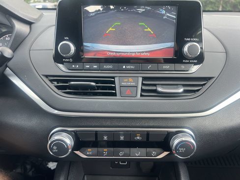 Used 2023 Nissan Altima 2.5 S FWD image 5