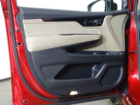 Used 2024 Honda Odyssey Touring image 17